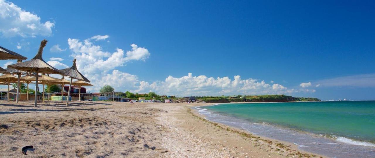 Hotel Bourbon Vama Veche Bagian luar foto